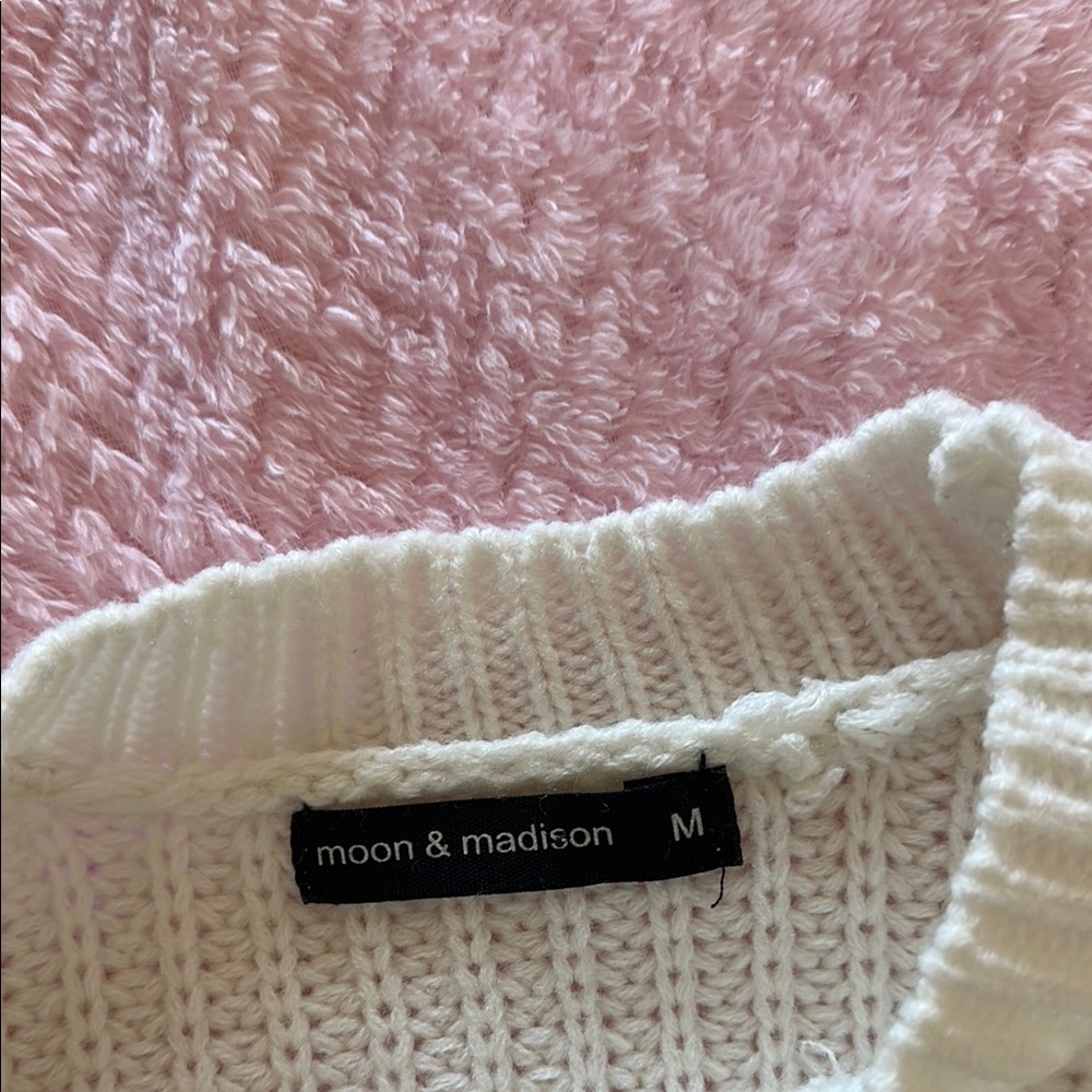 Colorblock Knit Sweater - Picture 2 of 6